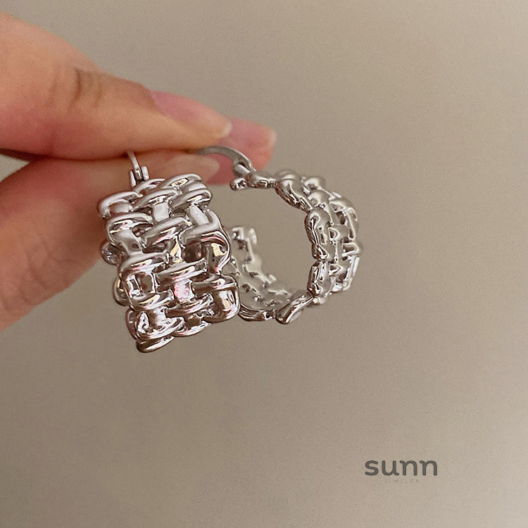 Eleina Braided Metal Earrings [C2IX1NDJ]