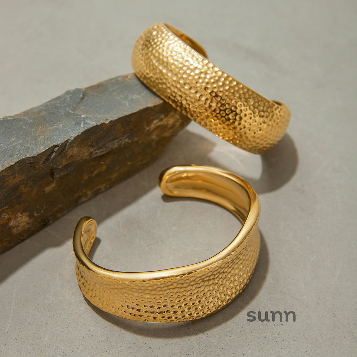 Eleonora Textured Cuff Bracelet [3P2R6TMJ]