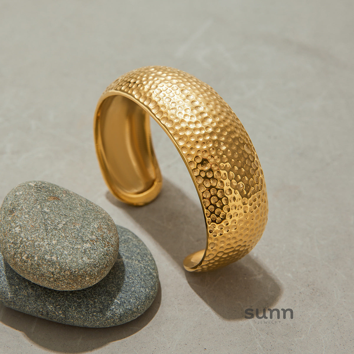 Eleonora Textured Cuff Bracelet [WA2KWAT8]