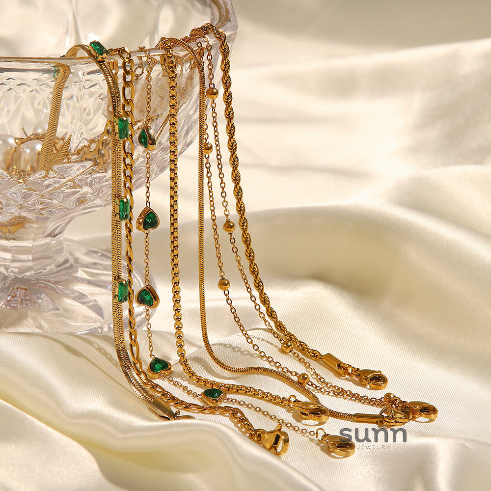 Eleonore Gold Emerald Bracelet [9SONWFW4]