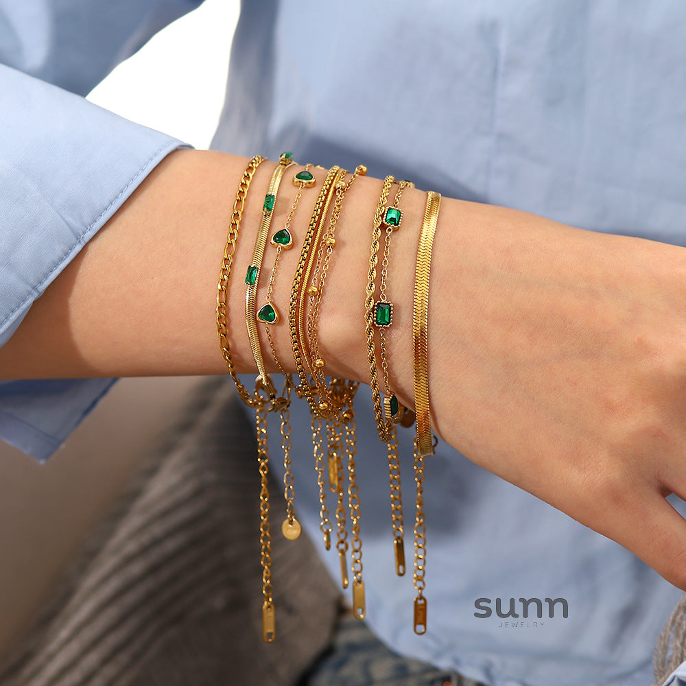 Eleonore Gold Emerald Bracelet [JJEGX68R]