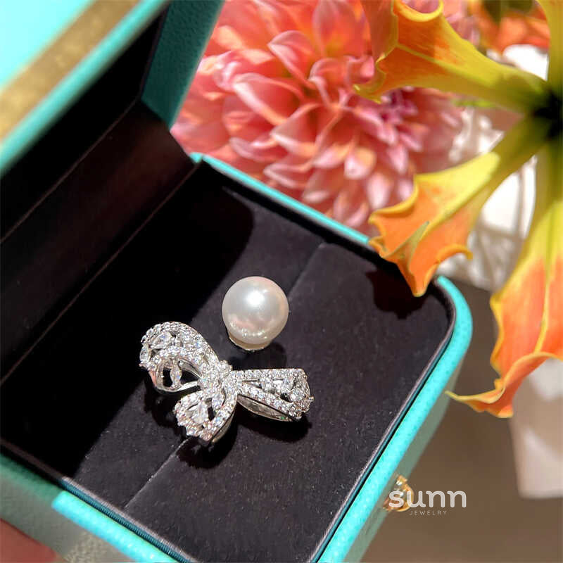Eliana Delicate Pearl Bow Jewelry [GHJ5YCYA]