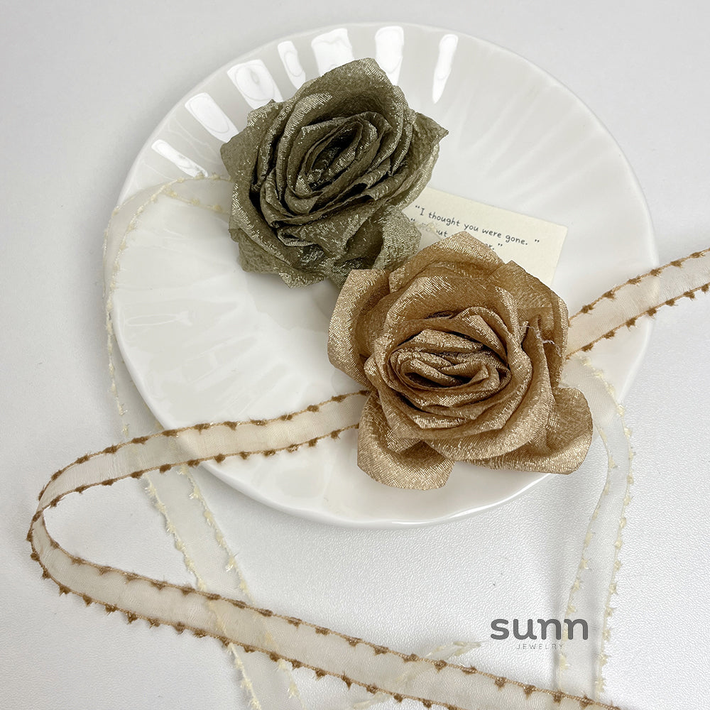 Eliany Elegant Rose Choker [NCZG8OJO]