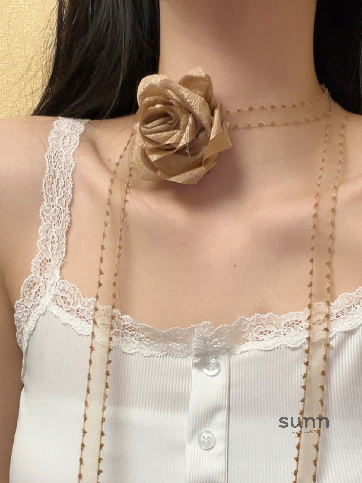 Eliany Elegant Rose Choker [C8IIB6CL]