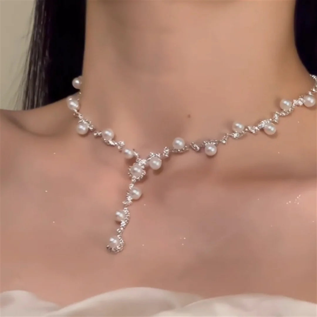 Eliette Zircon Pearl Set
