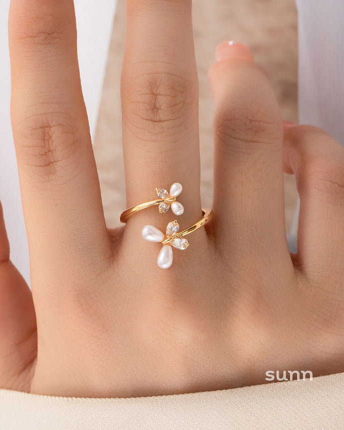 Eliot Butterfly Pearl Ring [EHCKNU7C]