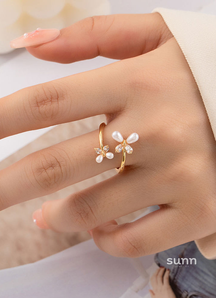 Eliot Butterfly Pearl Ring [QB7QCTDD]