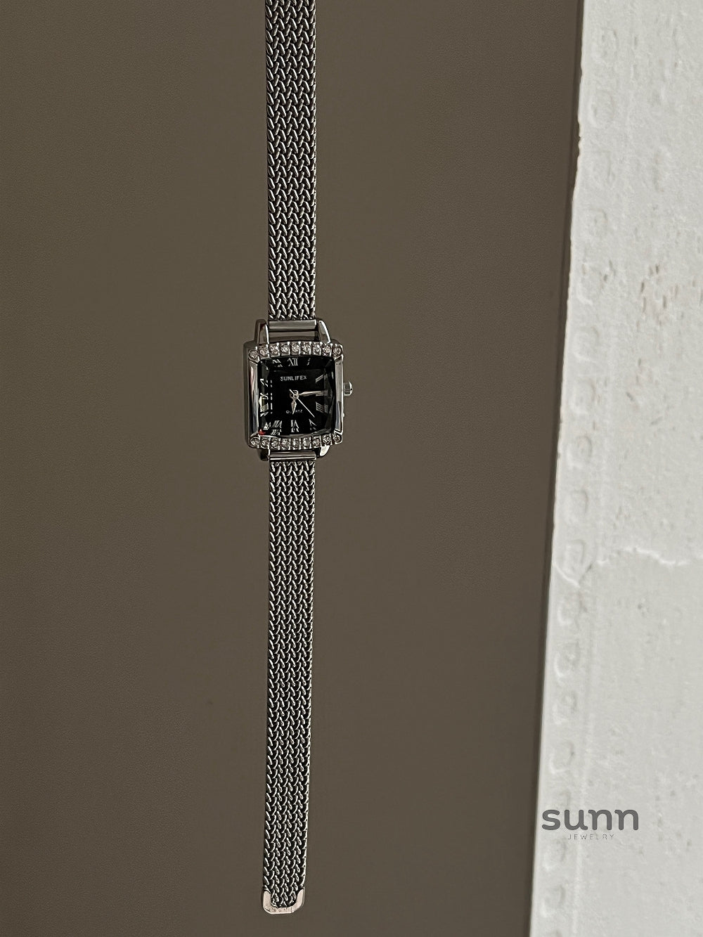 Elisabet Square Link Bracelet Watch [CBNZ1FKZ]
