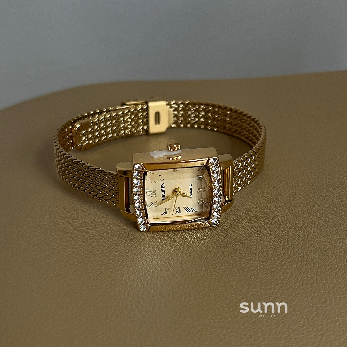 Elisabet Square Link Bracelet Watch [KY5VJFXT]