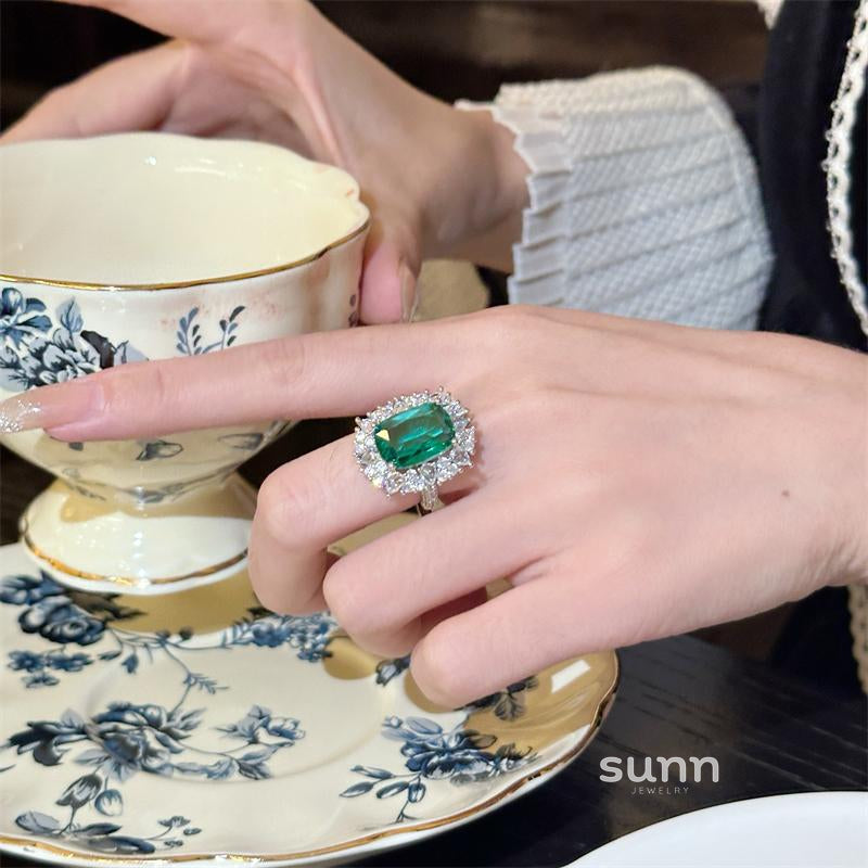 Elise Emerald Statement Ring [SK404RZS]