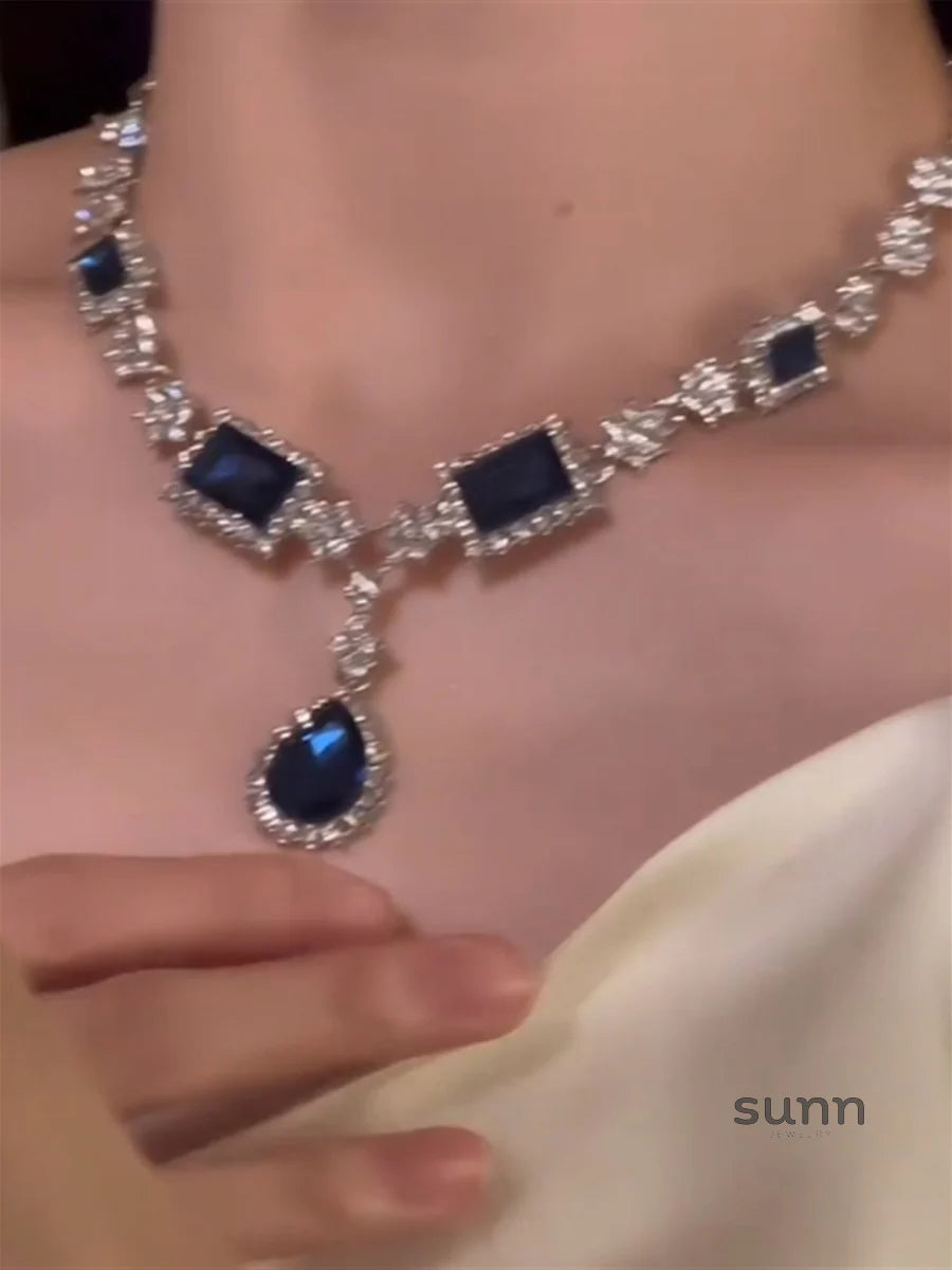 Elise Statement Jewelry Set