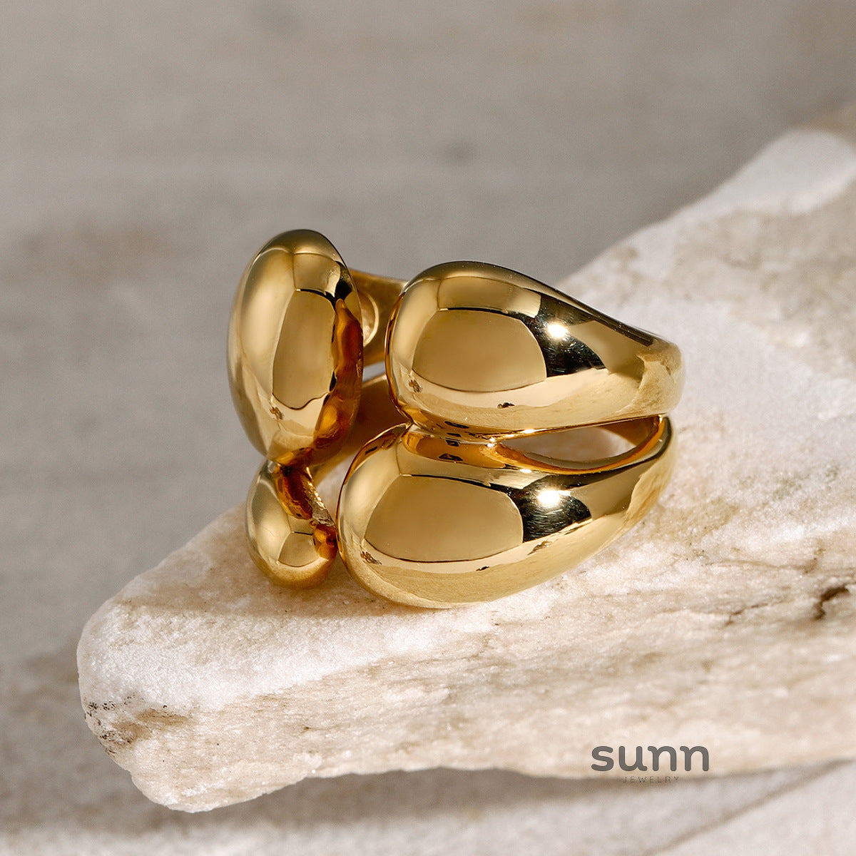 Elisheva Sculptural Steel Ring [I8TNZ5RF]