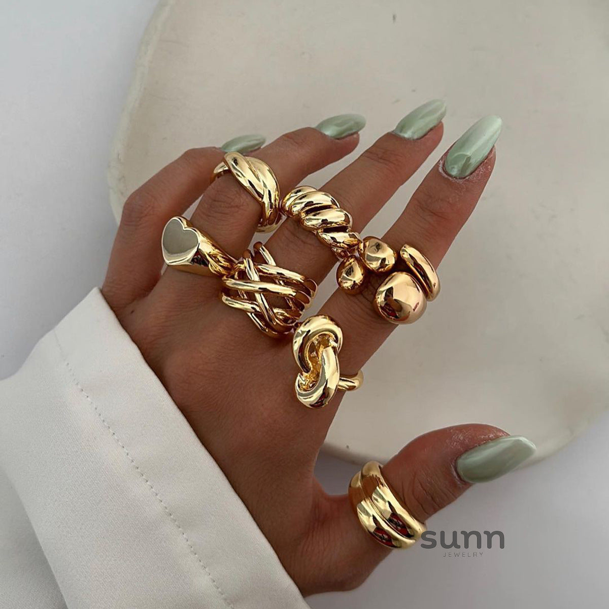 Elisheva Sculptural Steel Ring [MOZN0FRT]