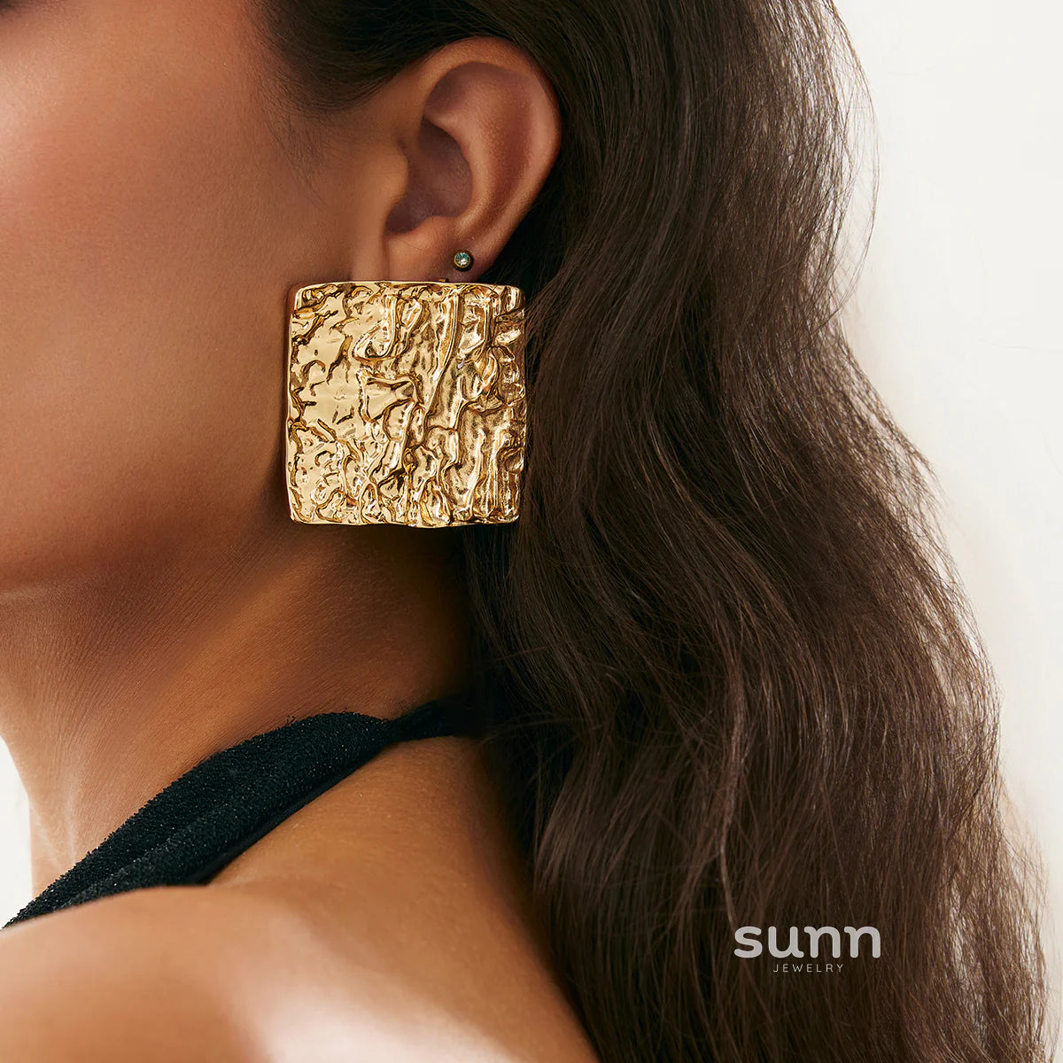 Eliyah Pleated Hollow Earrings