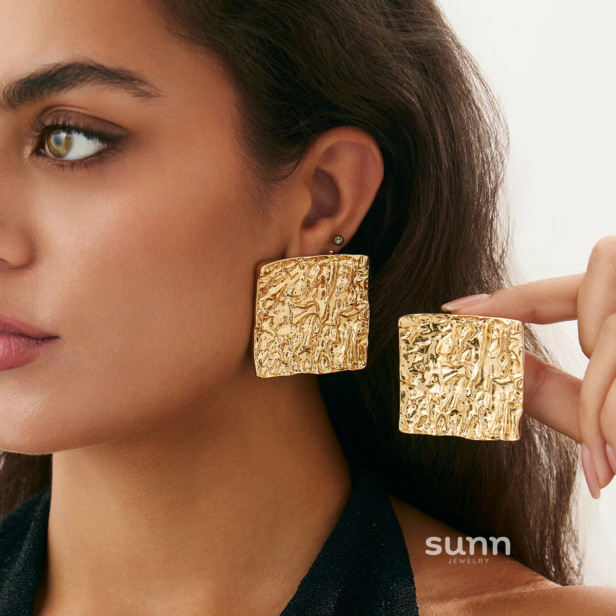 Eliyah Pleated Hollow Earrings