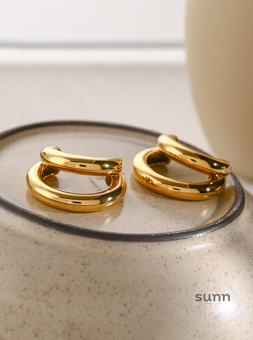Eliza Sleek C Hoop Earrings [OBL3HVFF]