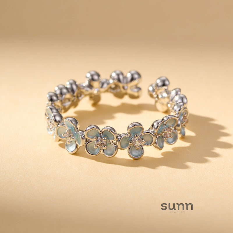 Elizaveta Zircon Enamel Flower Ring [NM87HID0]