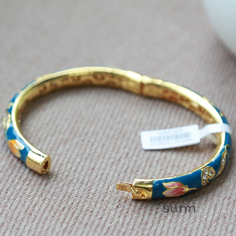 Ellagrace Delicate Lotus Bangle [AKT22Y02]