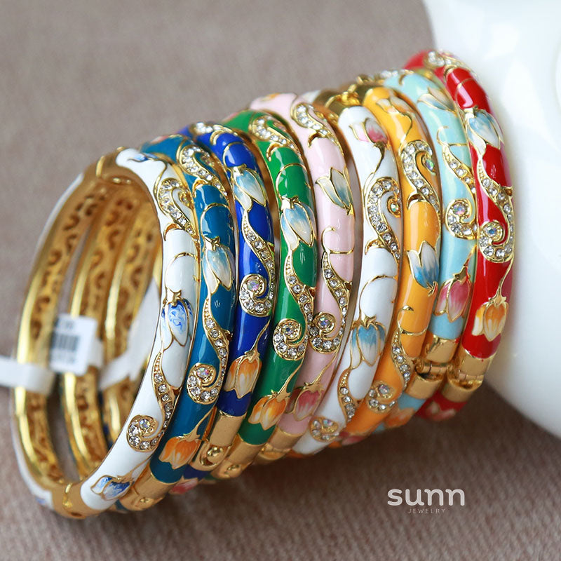 Ellagrace Delicate Lotus Bangle [ZE1RJJYG]