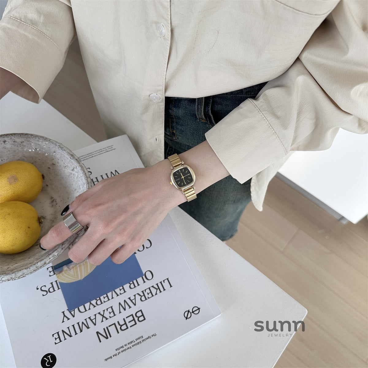 Ellaina Minimalist Cube Watch [JVC4DV7H]
