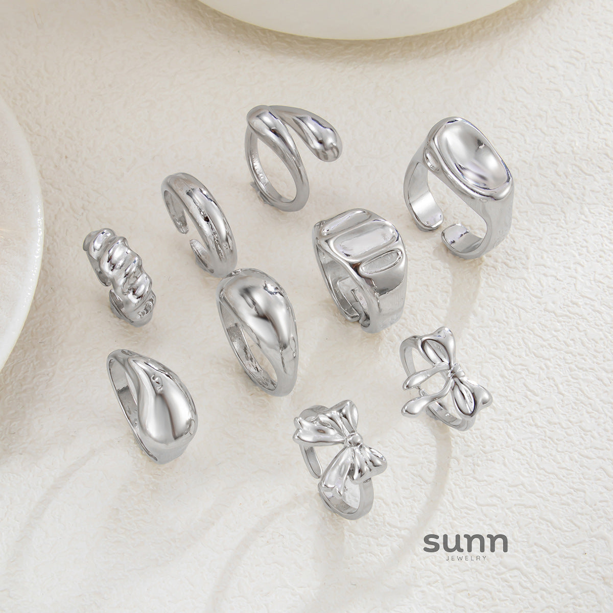 Ellamae Irregular Bow Ring Set [HJ4MR671]