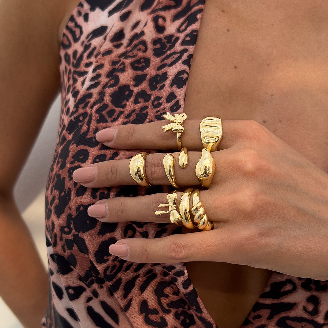 Ellamae Irregular Bow Ring Set [9ROA1E6X]