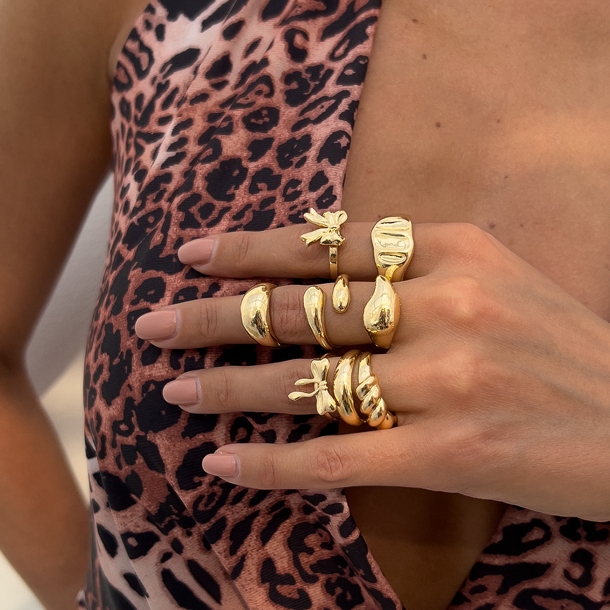 Ellamae Irregular Bow Ring Set [9ROA1E6X]