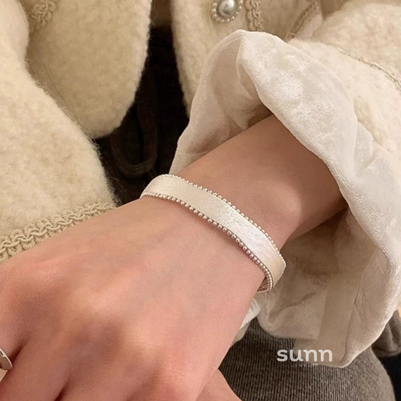 Ellamarie Brushed Wave Bracelet [Y6WHVBAZ]