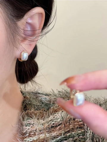 Ellanor Starburst Pearl Clip Earrings