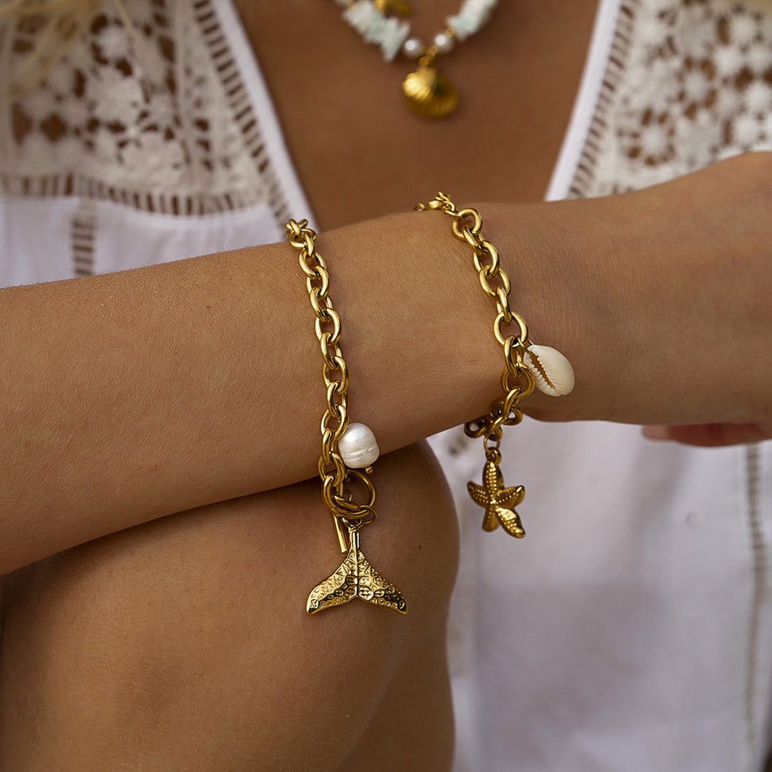Ellarae Marine Charm Bracelet [CF0F82MO]