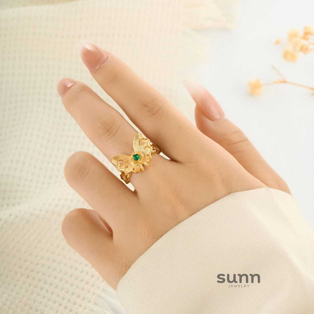 Ellee Elegant Butterfly Ring [OSADMHWV]