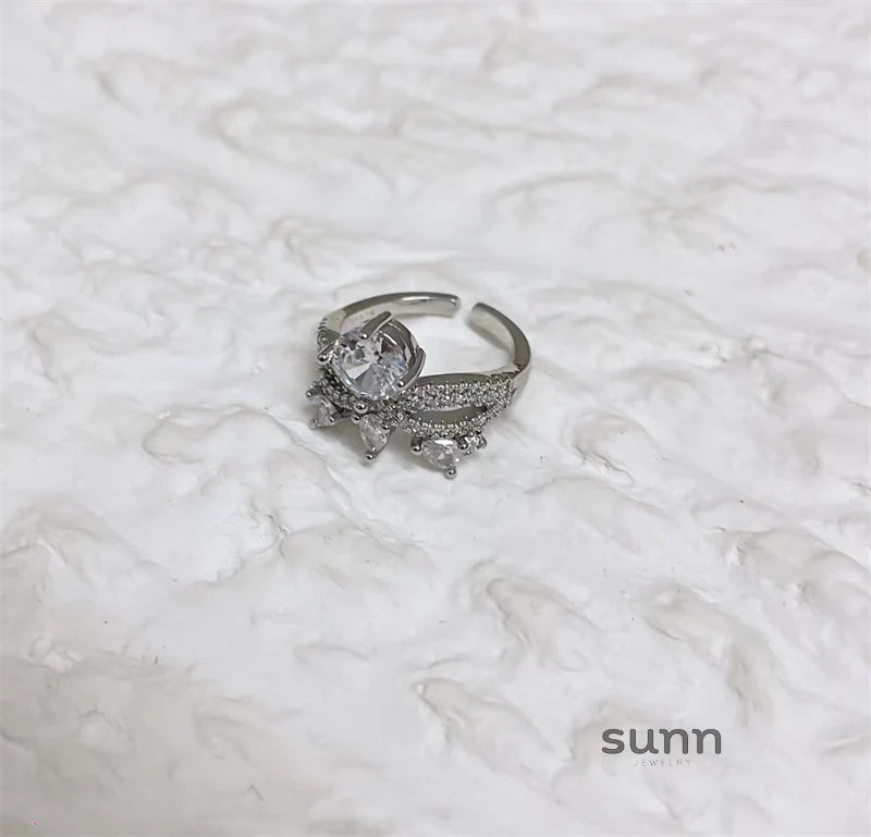 Ellee Sparkling Zircon Ring