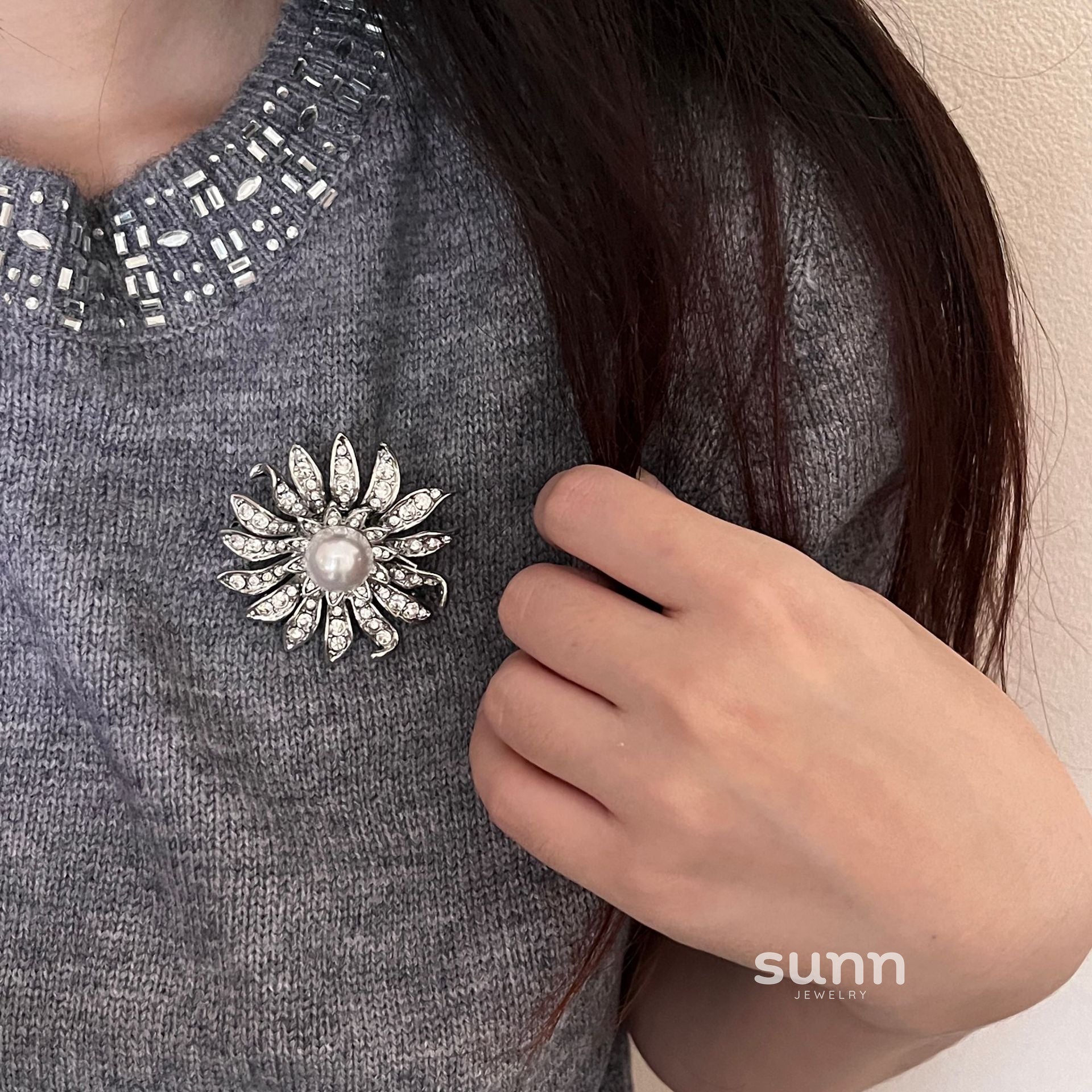 Ellery Crystal Pearl Sunflower Brooch [IVSWQAEA]
