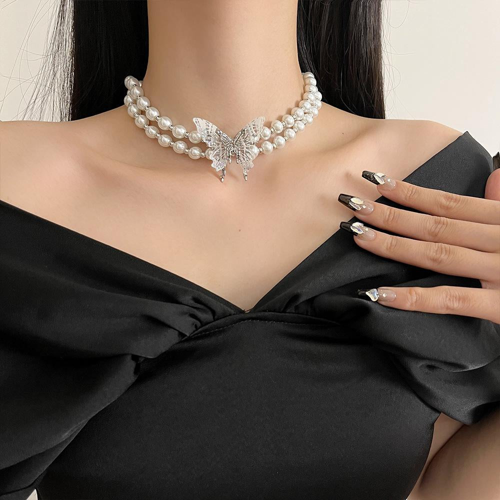Elli Butterfly Pearl Choker [WW0J8EWQ]