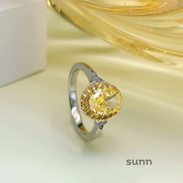 Elliana Radiant Oval Ring [H1YDWYJ8]