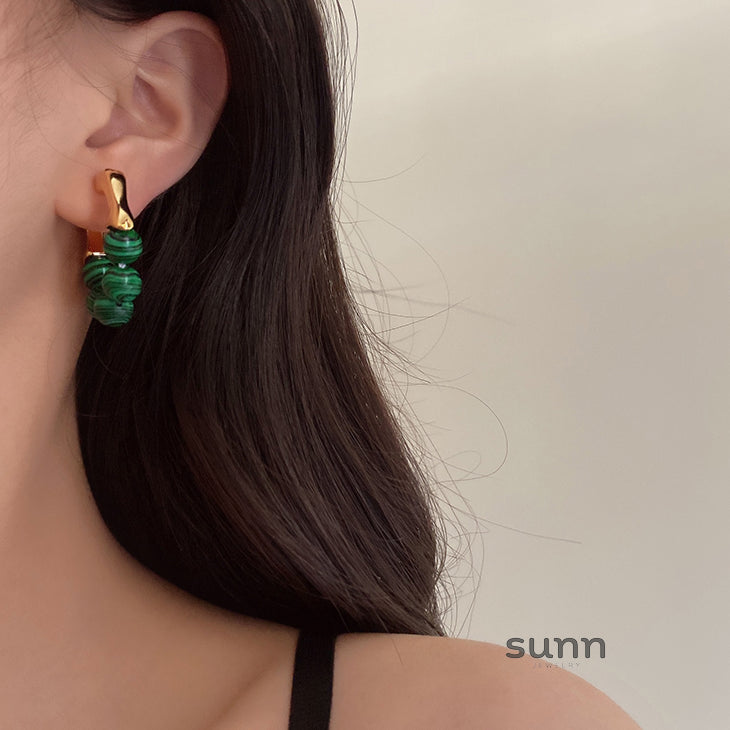 Ellieanna Gold Green Drop Earrings [YF4Y2D0Y]
