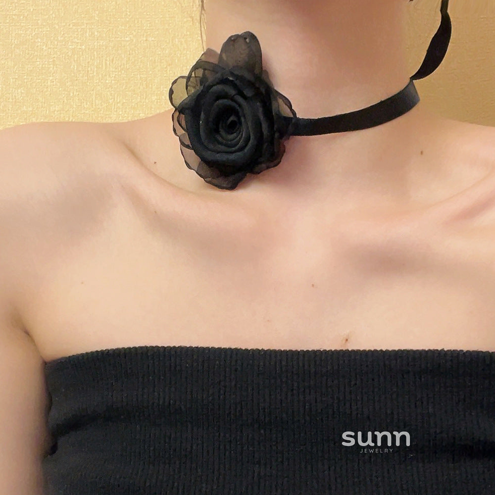 Ellisyn Camellia Lace Choker [PRC5EWBH]