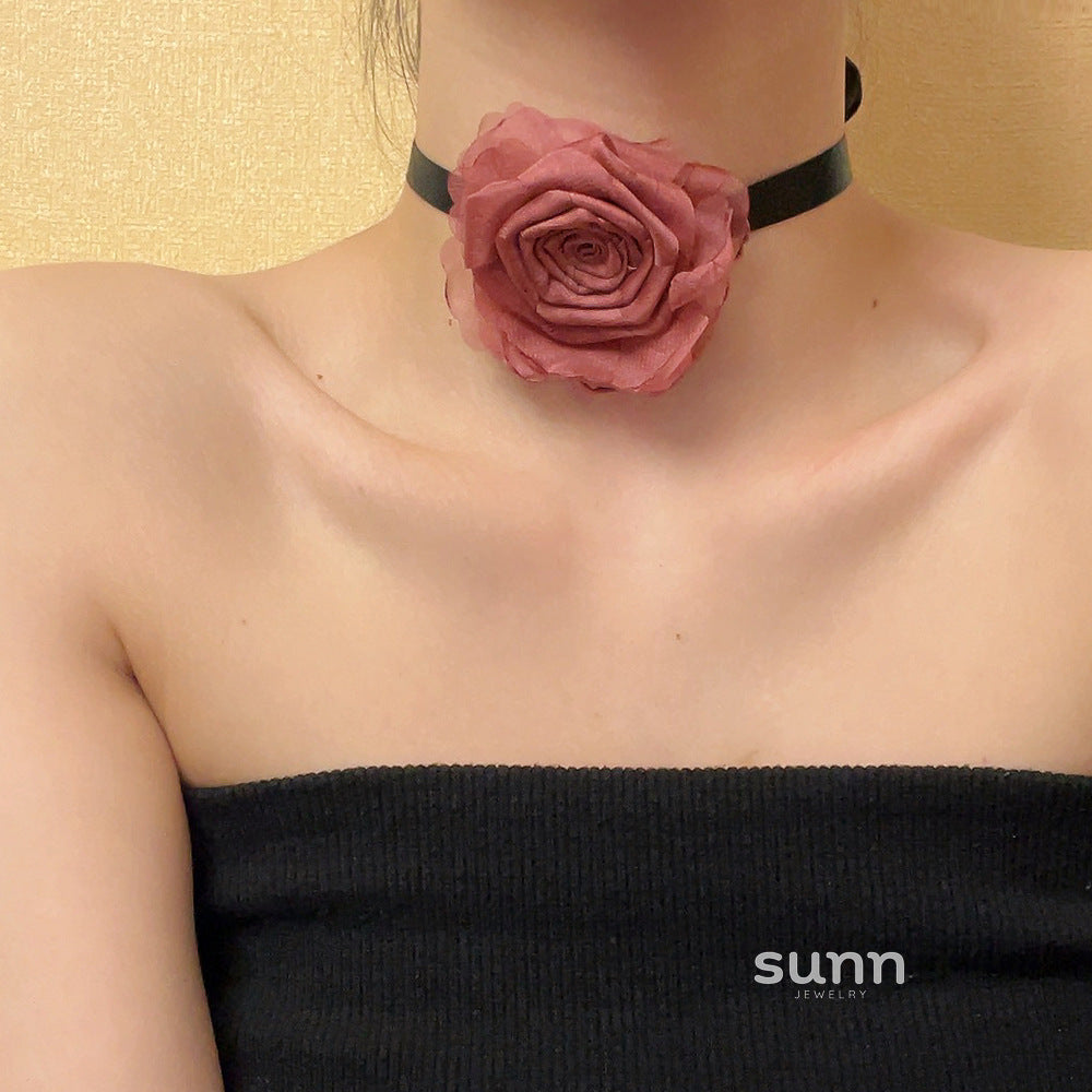 Ellisyn Camellia Lace Choker [X5BIJZ6E]
