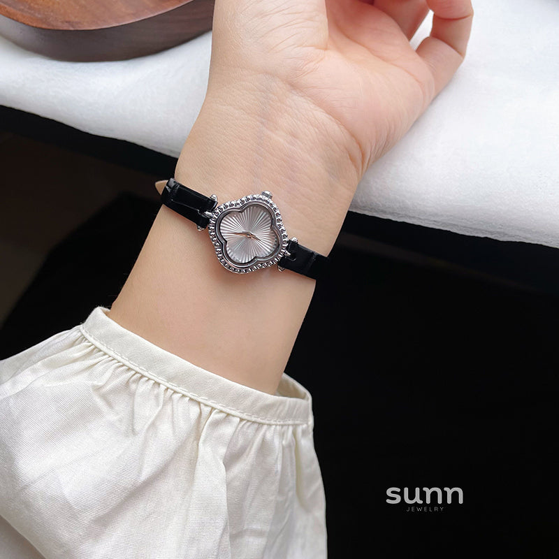 Ellyson Clover Leather Watch [Y39ZK5A8]