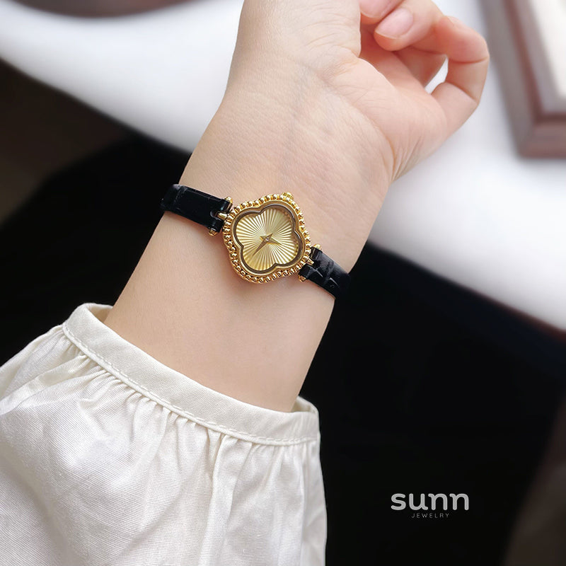 Ellyson Clover Leather Watch [45X0IMSA]
