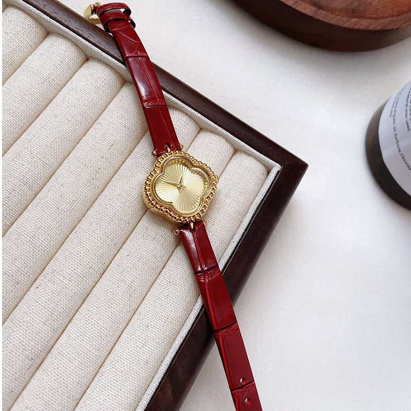 Ellyson Clover Leather Watch [93X7920C]
