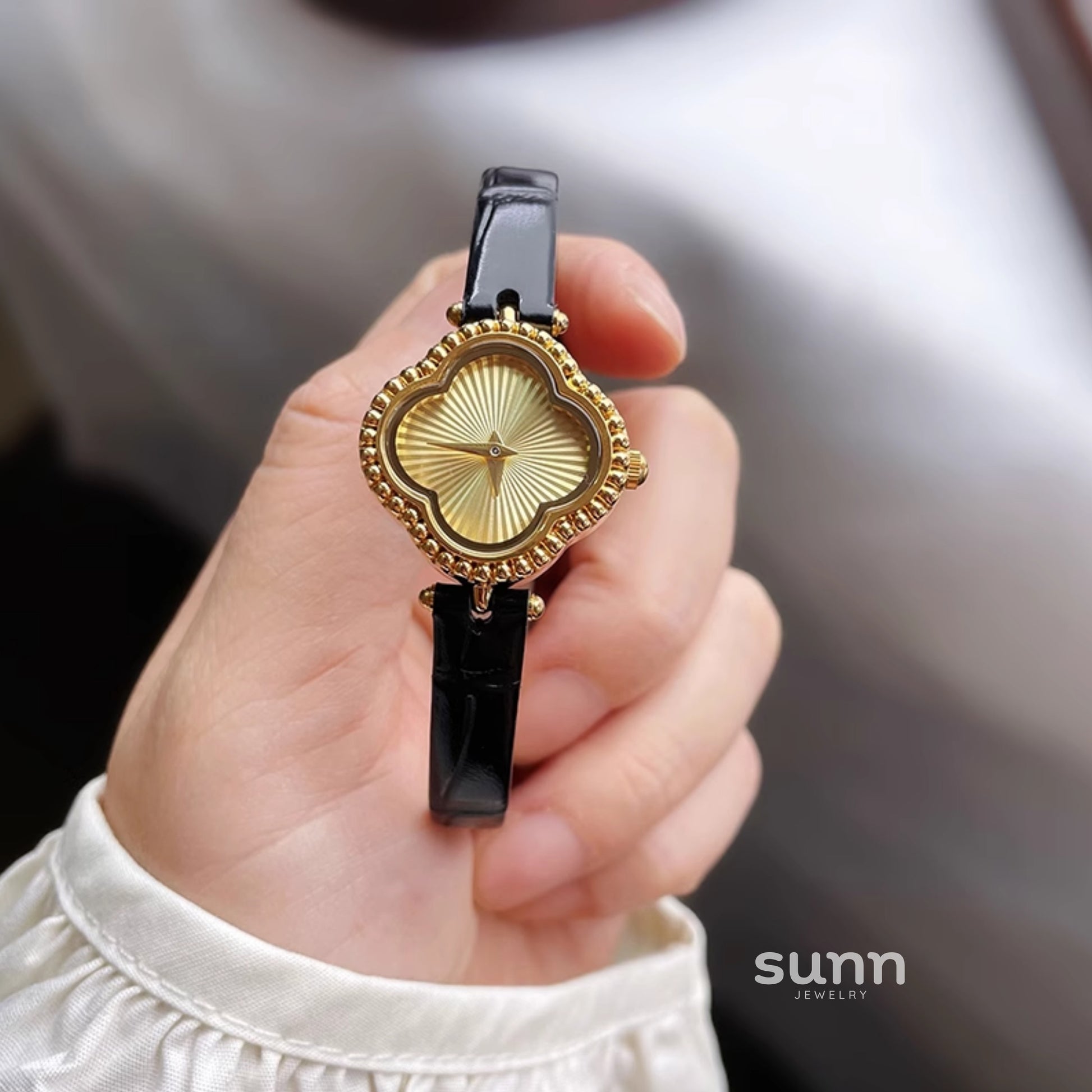 Ellyson Clover Leather Watch [7YDSPB3X]