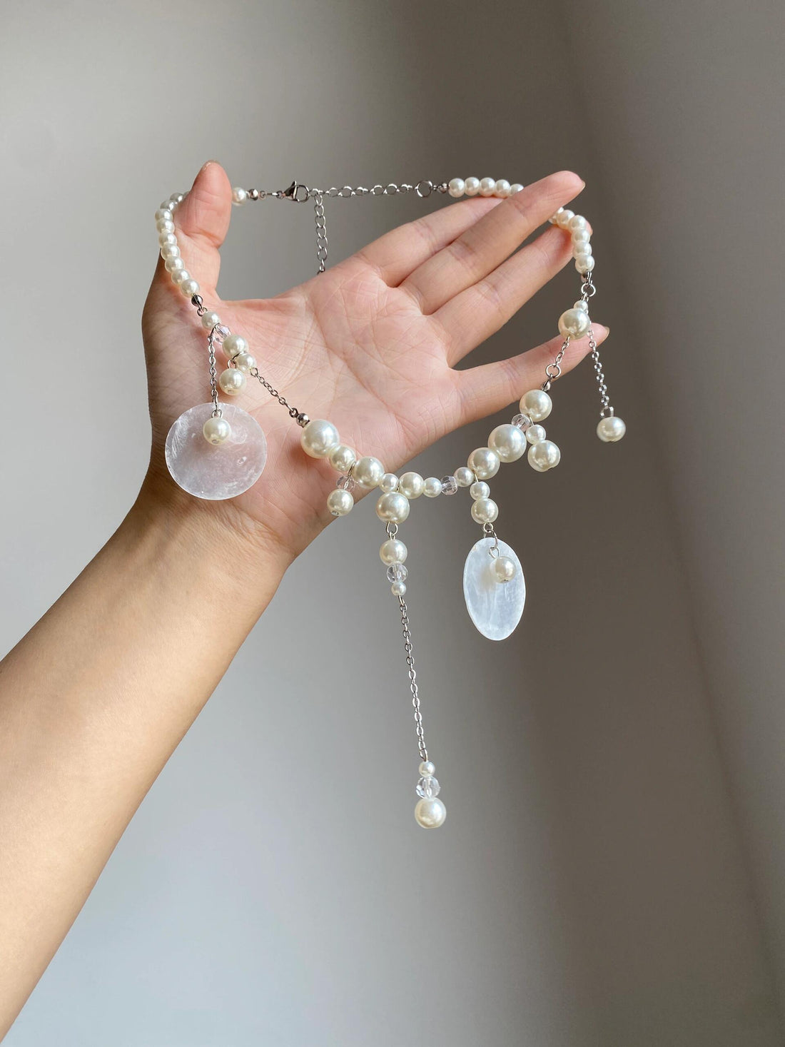 Eloisa Shell Pearl Tassel Necklace [H841T0NF]