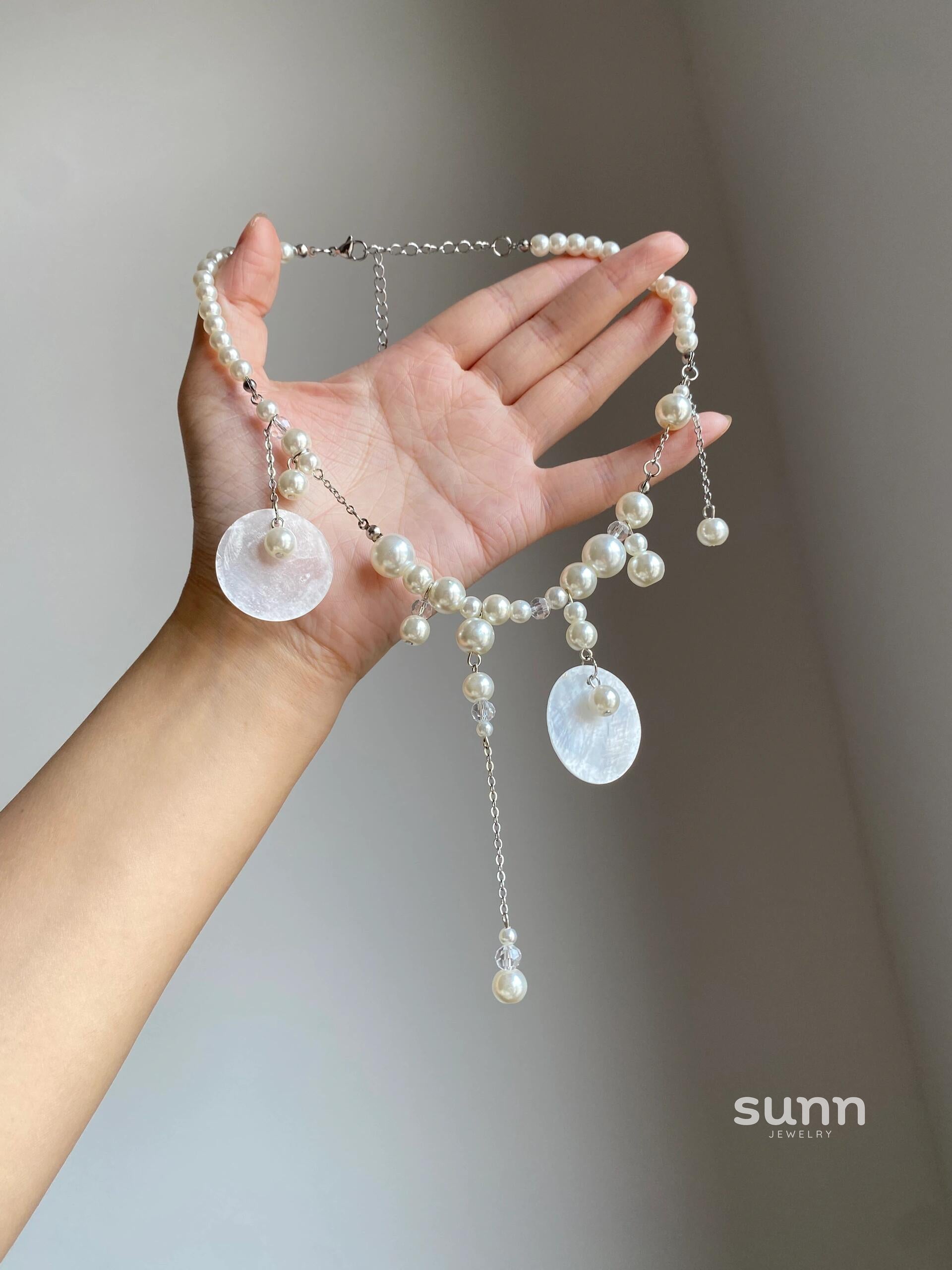 Eloisa Shell Pearl Tassel Necklace [S0Q4GRXA]