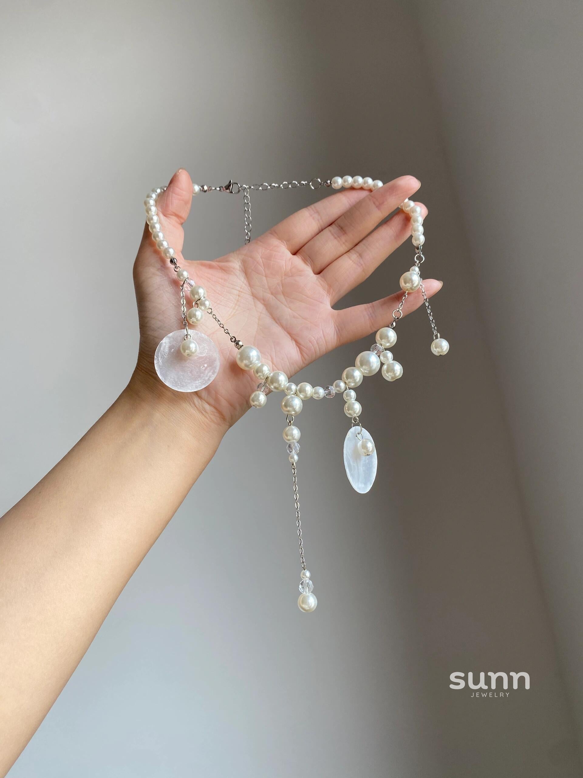 Eloisa Shell Pearl Tassel Necklace [G9XOCEIR]