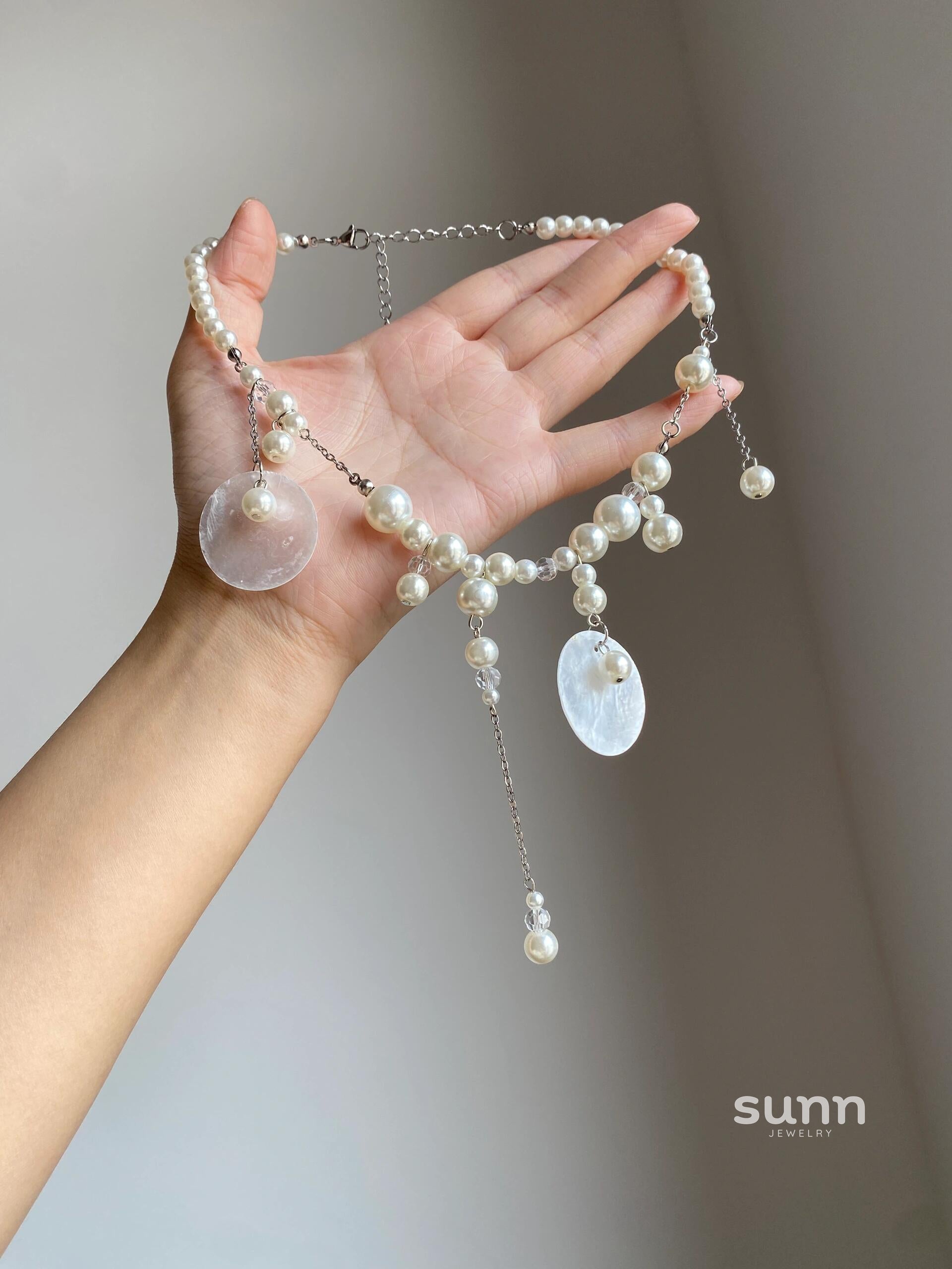Eloisa Shell Pearl Tassel Necklace [I0GUO2CZ]
