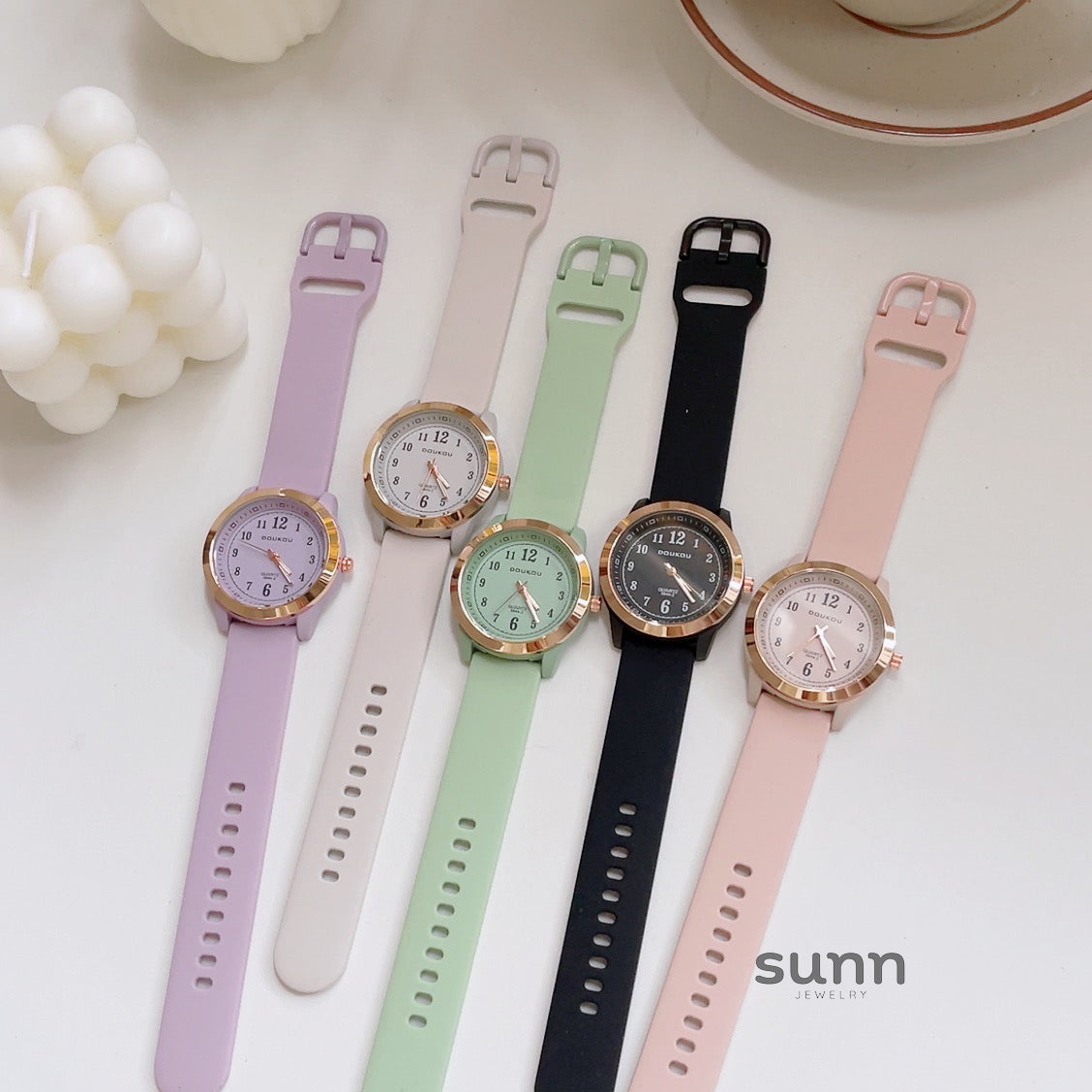 Elspeth Everyday Round Watch [44WM8Q7W]