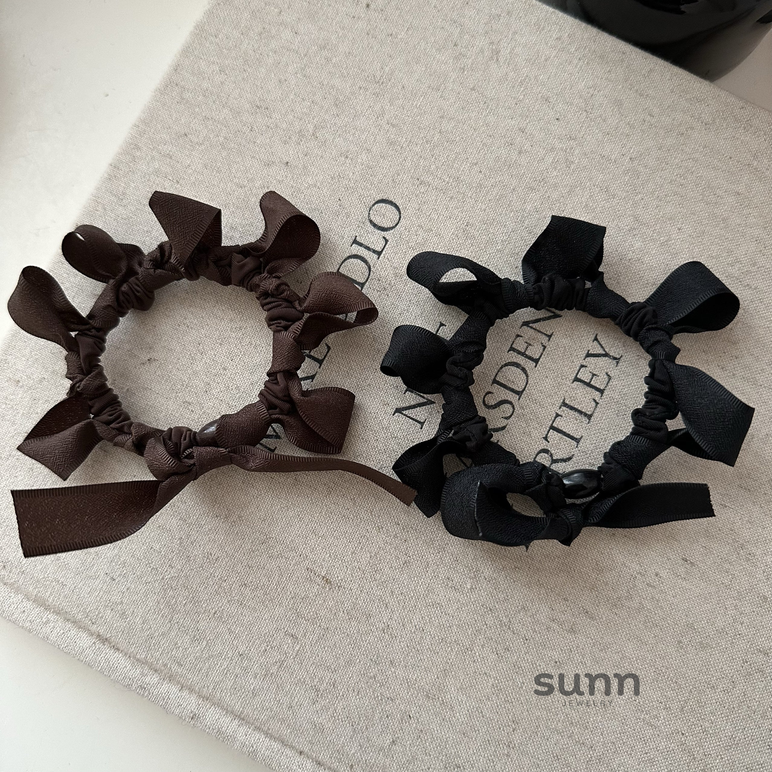 Elva Voluminous Bow Hair Tie [QM3GDAQB]