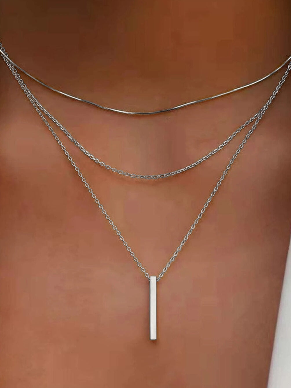 Elvia Stacked Bar Pendant Necklace [86Z5TUWH]