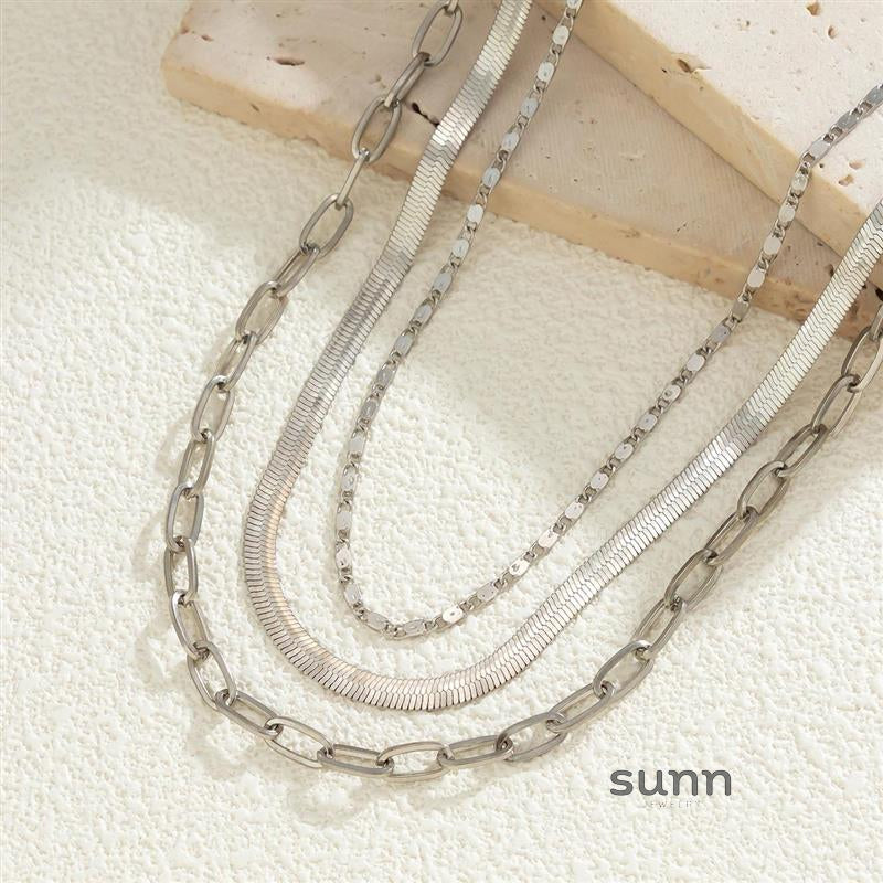 Elvira Layered Heart Necklace [GA9PTRFJ]